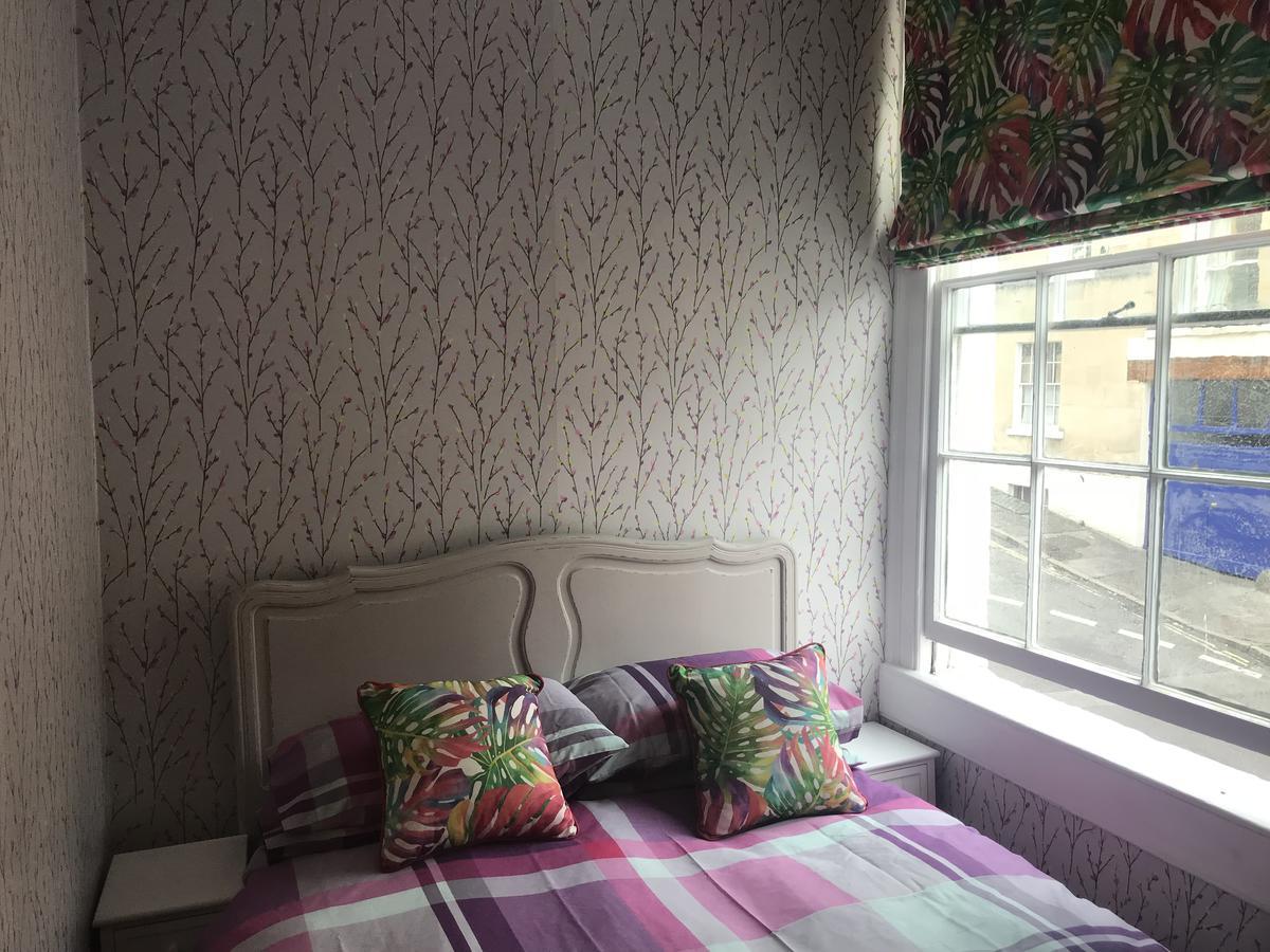 Central City Pad One Bedroom Plus Double Sofabed Bath Bagian luar foto