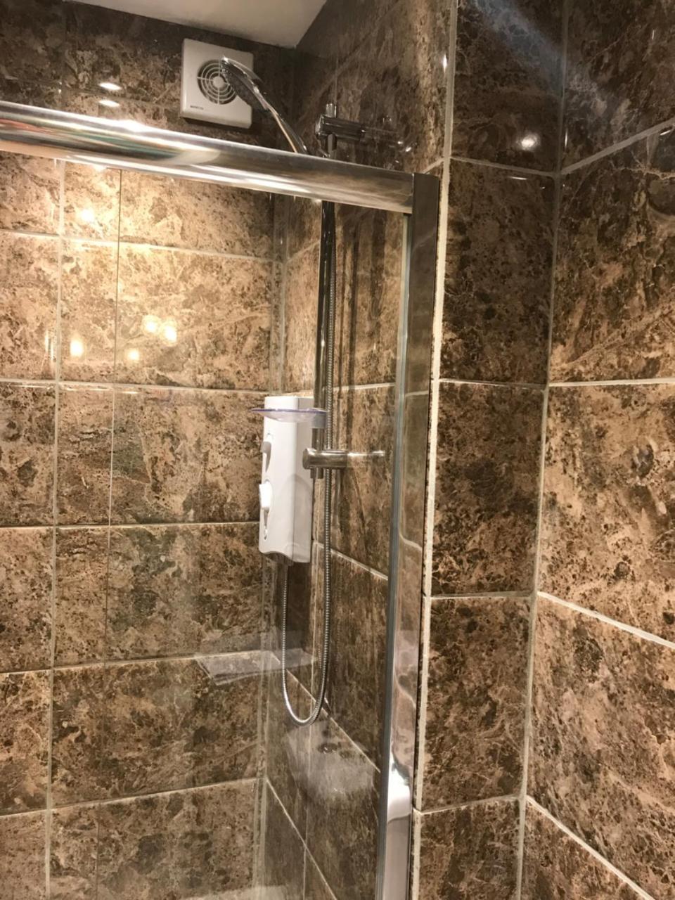 Central City Pad One Bedroom Plus Double Sofabed Bath Bagian luar foto
